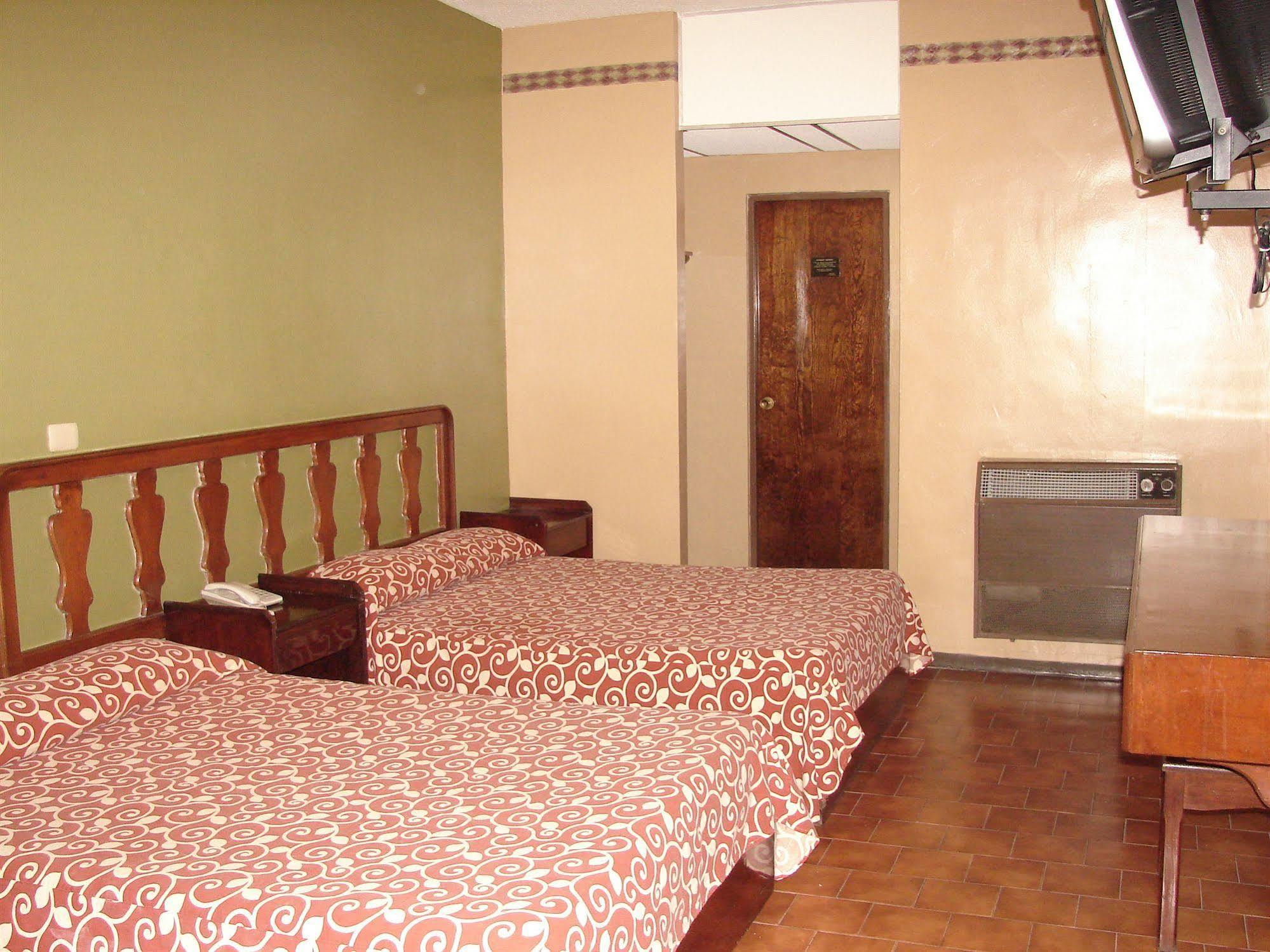 Hotel La Silla Монтерей Екстериор снимка